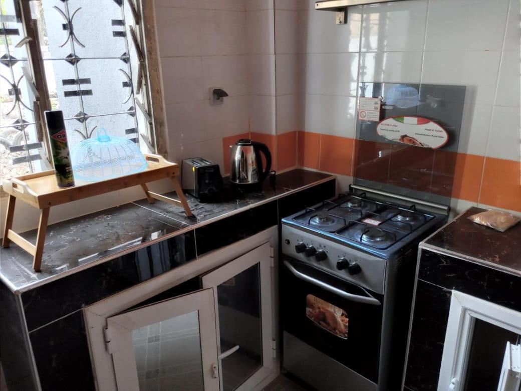 Ker Adja Apartment Ziguinchor Exterior photo