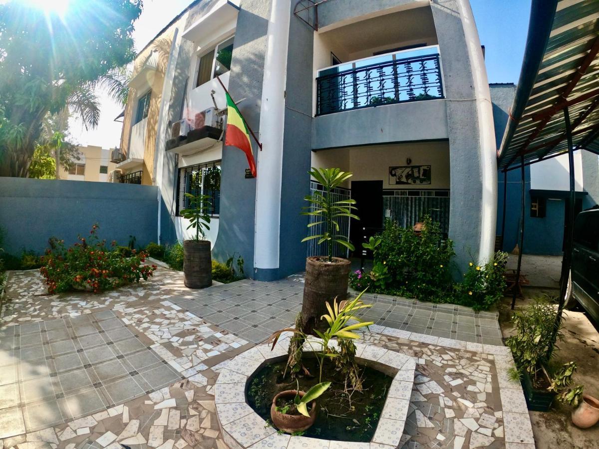 Ker Adja Apartment Ziguinchor Exterior photo