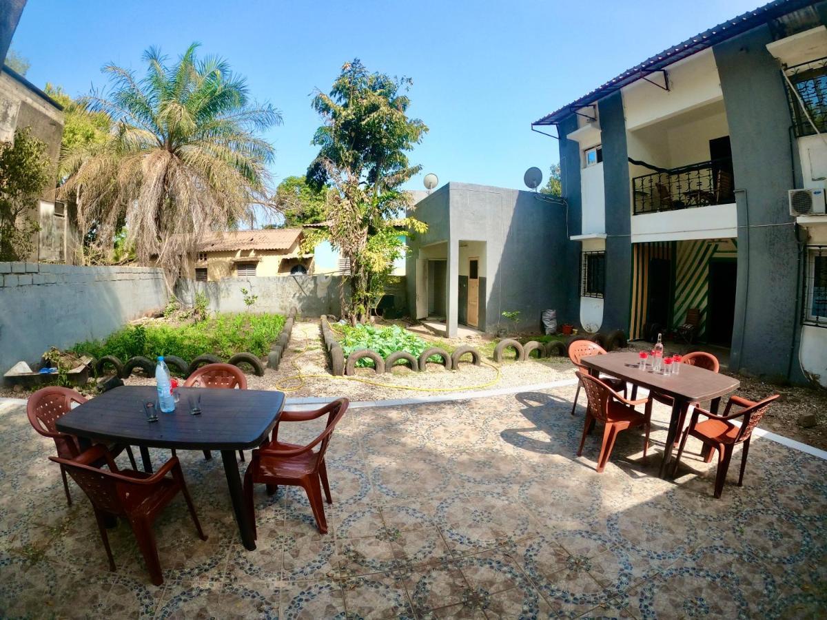 Ker Adja Apartment Ziguinchor Exterior photo